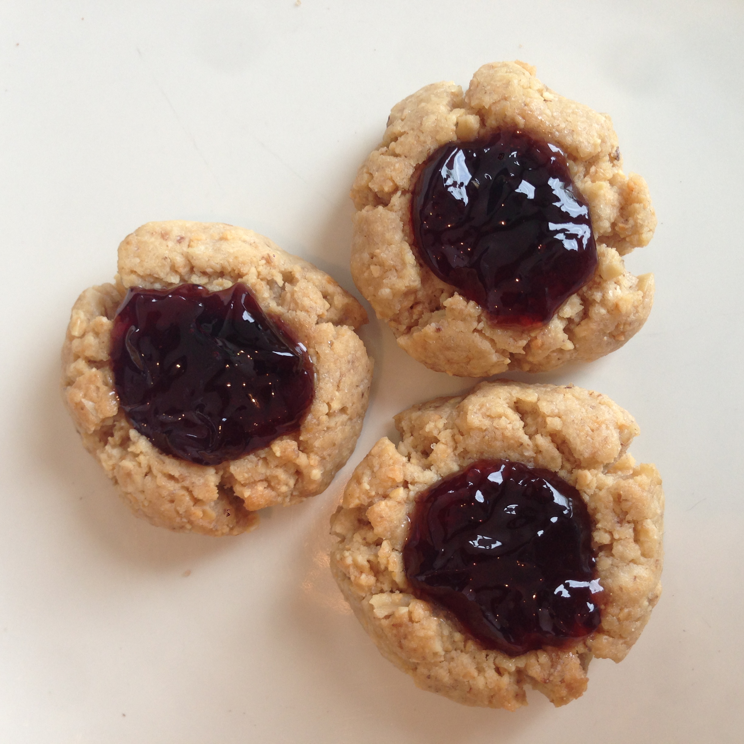 peanut-butter-and-jelly-thumbprint-cookiesvegan-mos