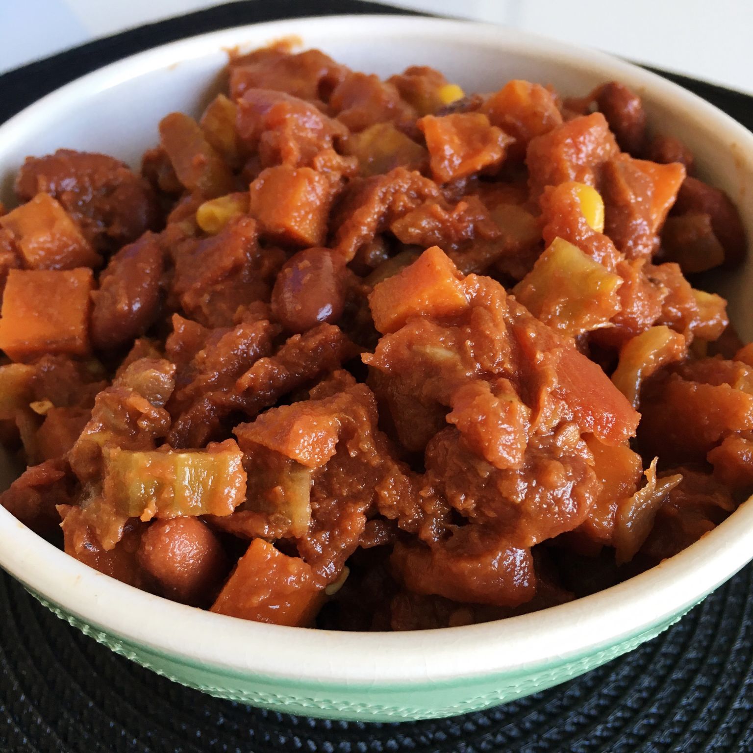 Barbecue Brisket Style Beans - VEGAN MOSVEGAN MOS